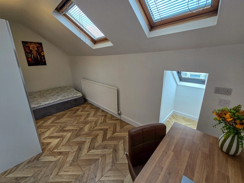 Sherwin Grove, 5-Bed Ensuite Student Home NG7 2EZ - Thumbnail 8